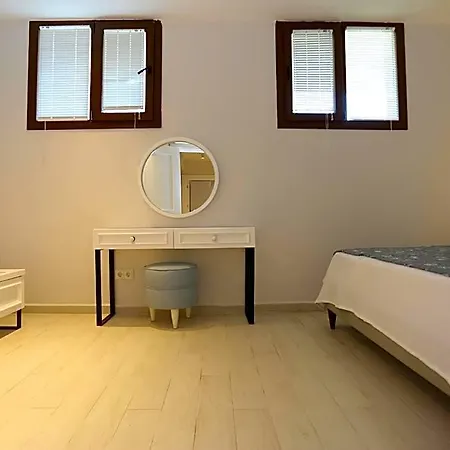 Alp Pinehill Hotel 3*